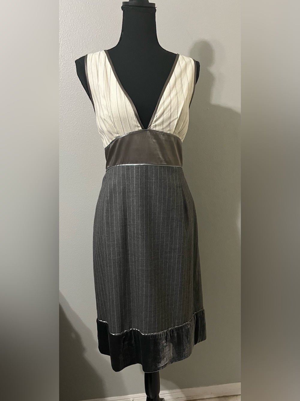 Catherine Malandrino dress. Pre-Owned Condition-Good. Size 8
